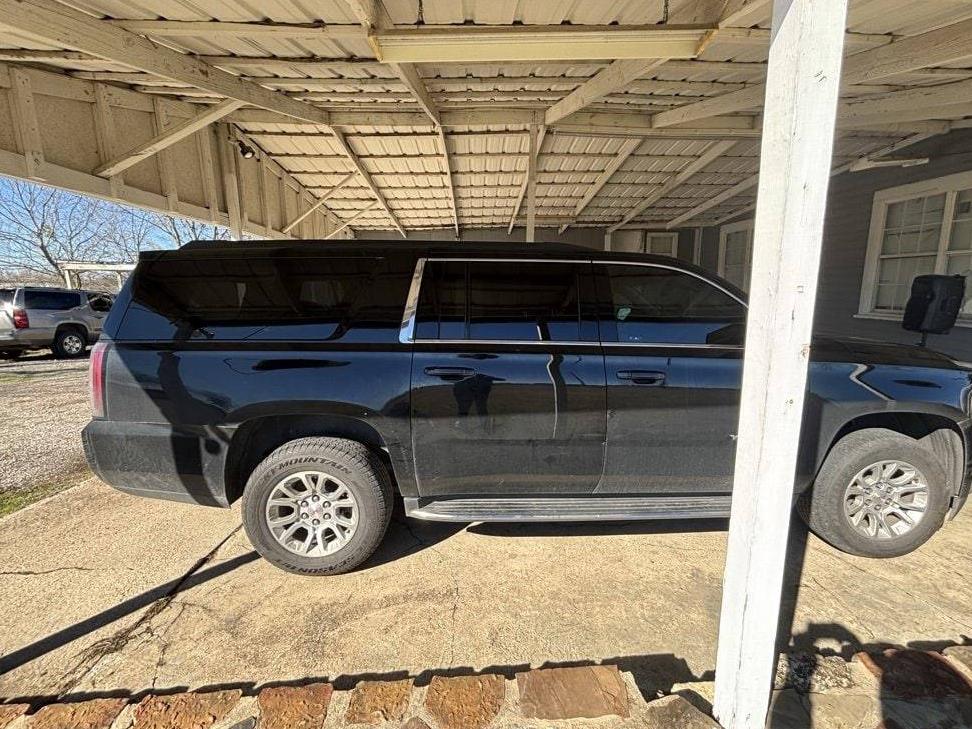 GMC YUKON XL 2019 1GKS1GKC2KR115305 image